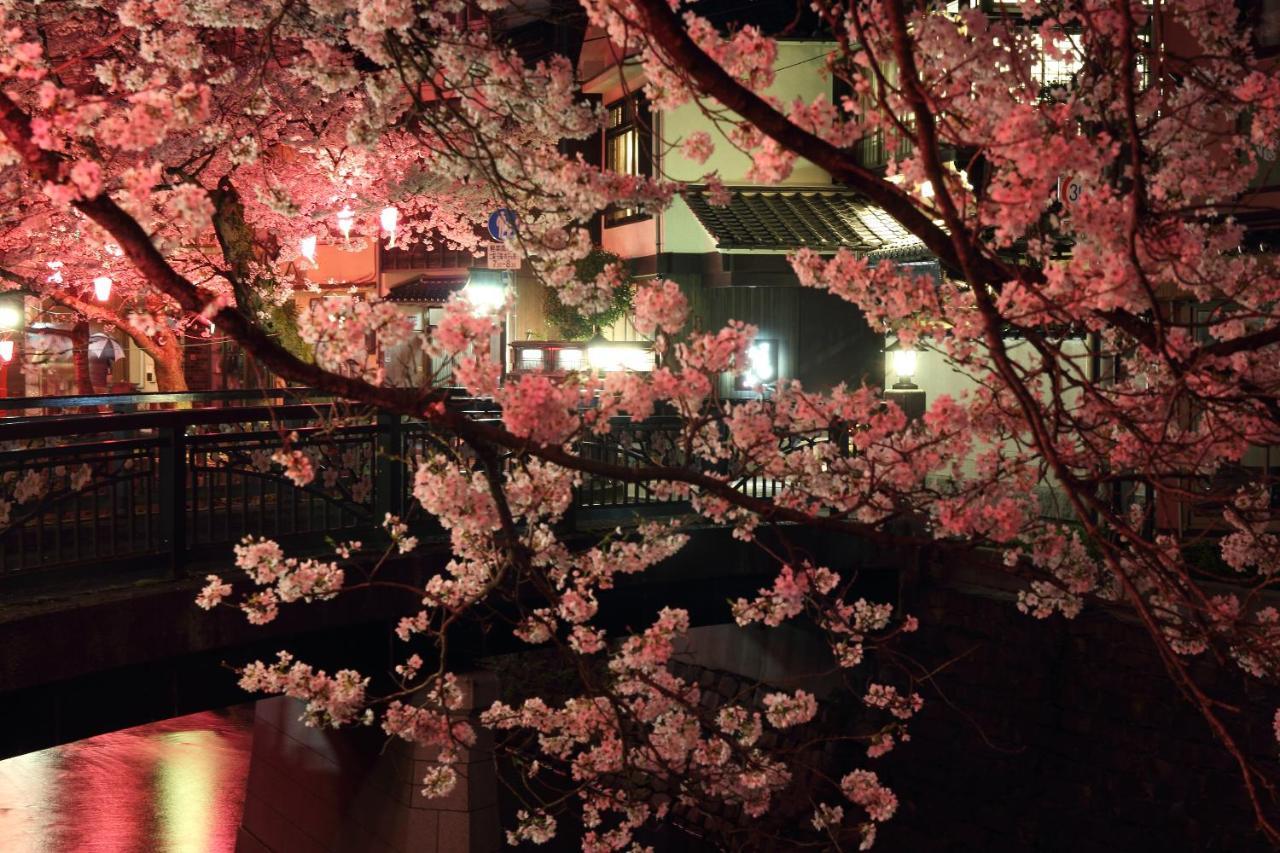 Yamayoshi 丰冈市 外观 照片